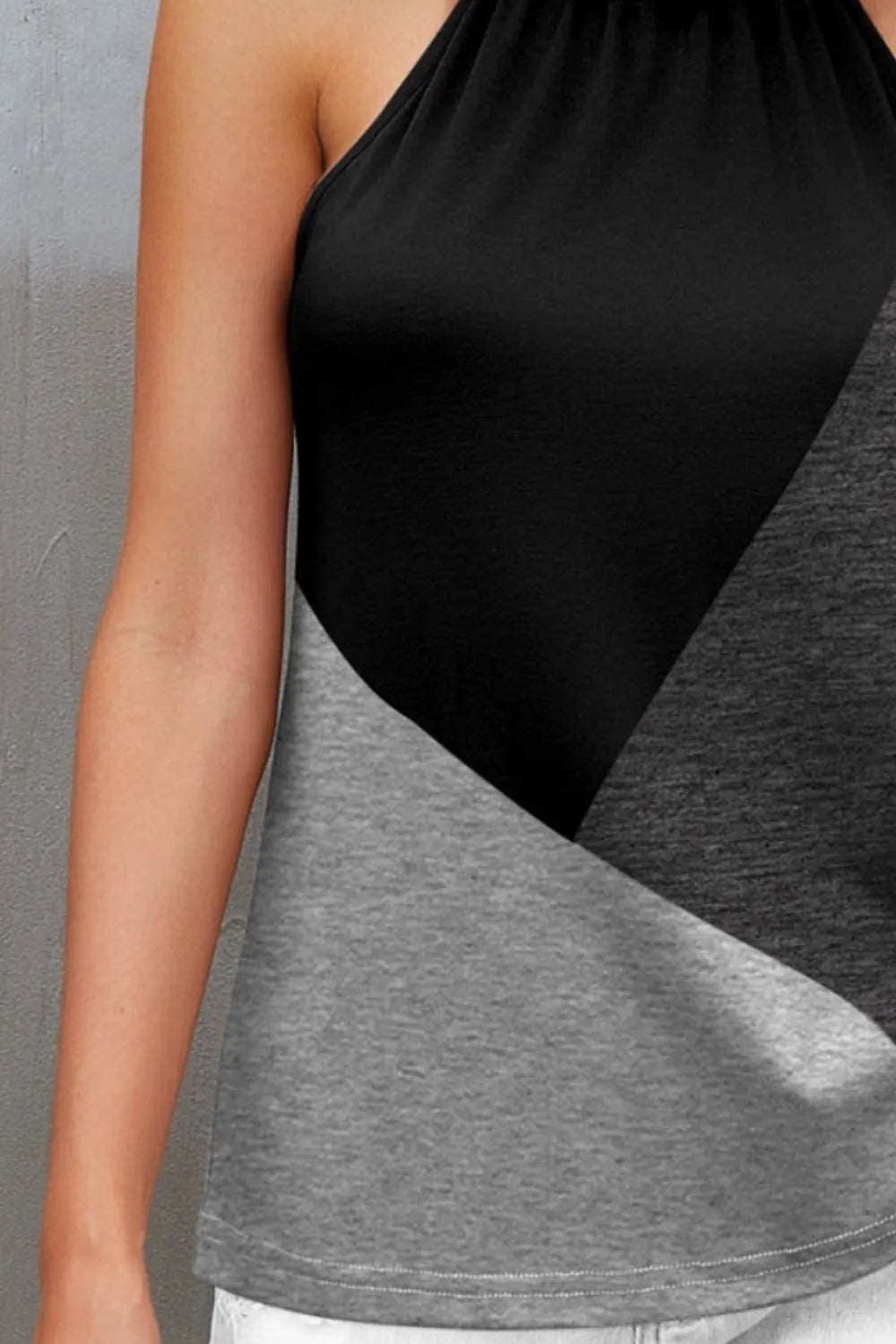 5ad3b0a4-9156-46bf-8893-dfa4f9a75bcd-Max