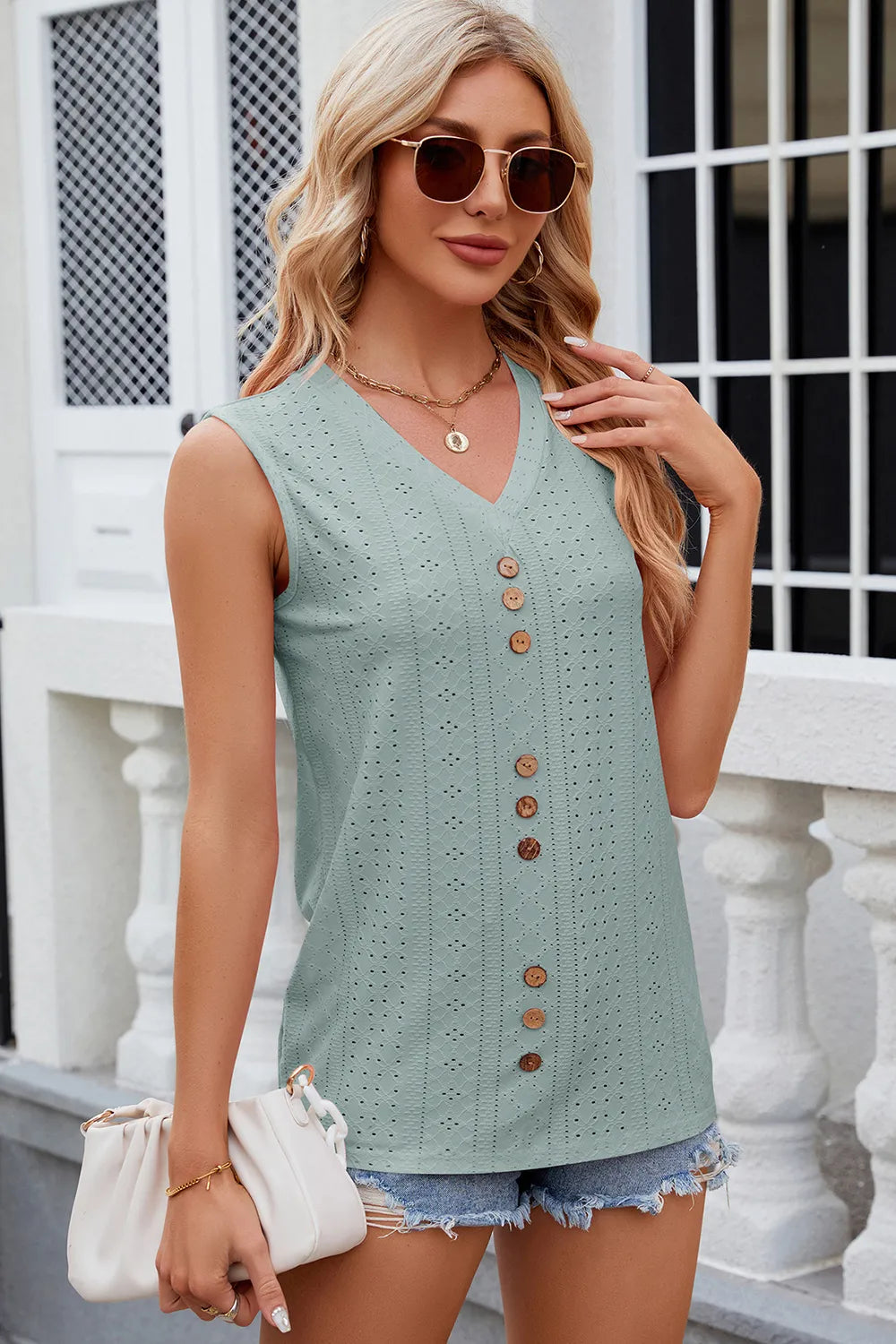 b7208698-2068-4b4b-b279-05f00f499562-Max